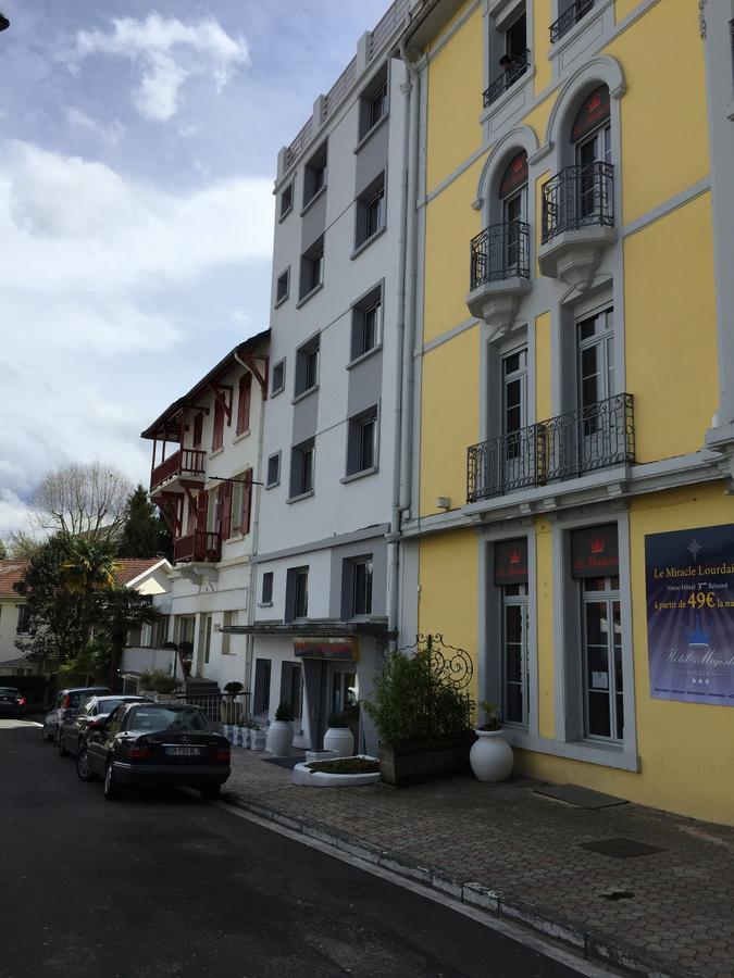 Le Petit Majestic Hotel Lourdes Exterior photo